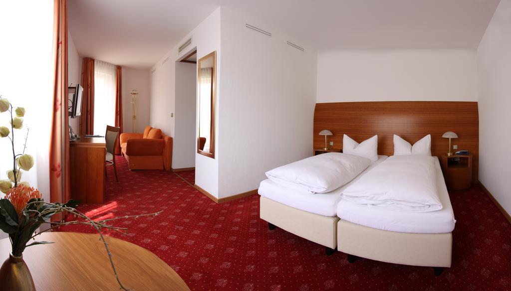 Hotel Zur Pfalz คันเดล ห้อง รูปภาพ