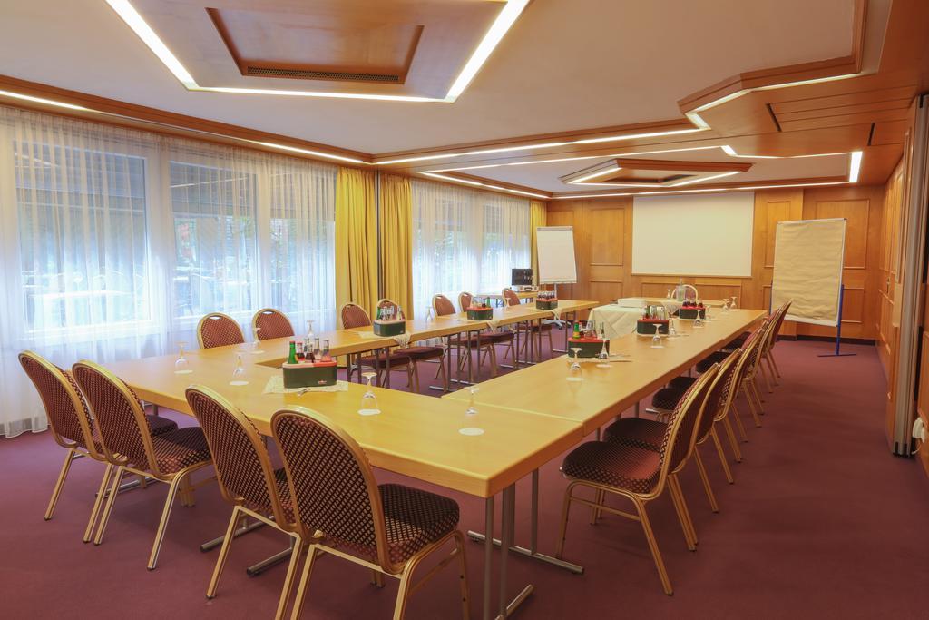 Hotel Zur Pfalz คันเดล ภายนอก รูปภาพ